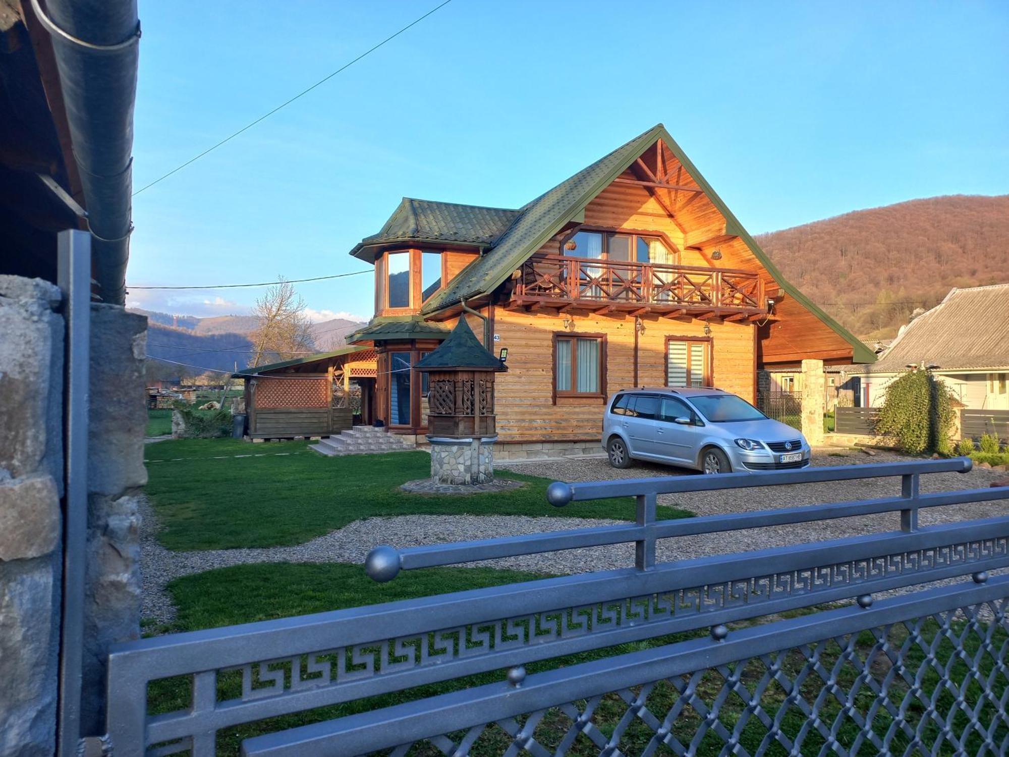 Садиба Федорчуків Гірська Хатина 1 Şeşorî Exterior foto